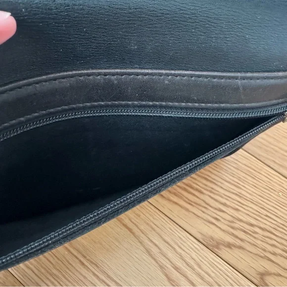 Vintage Coach Turnlock Clutch 9832, Black Leather Unisex